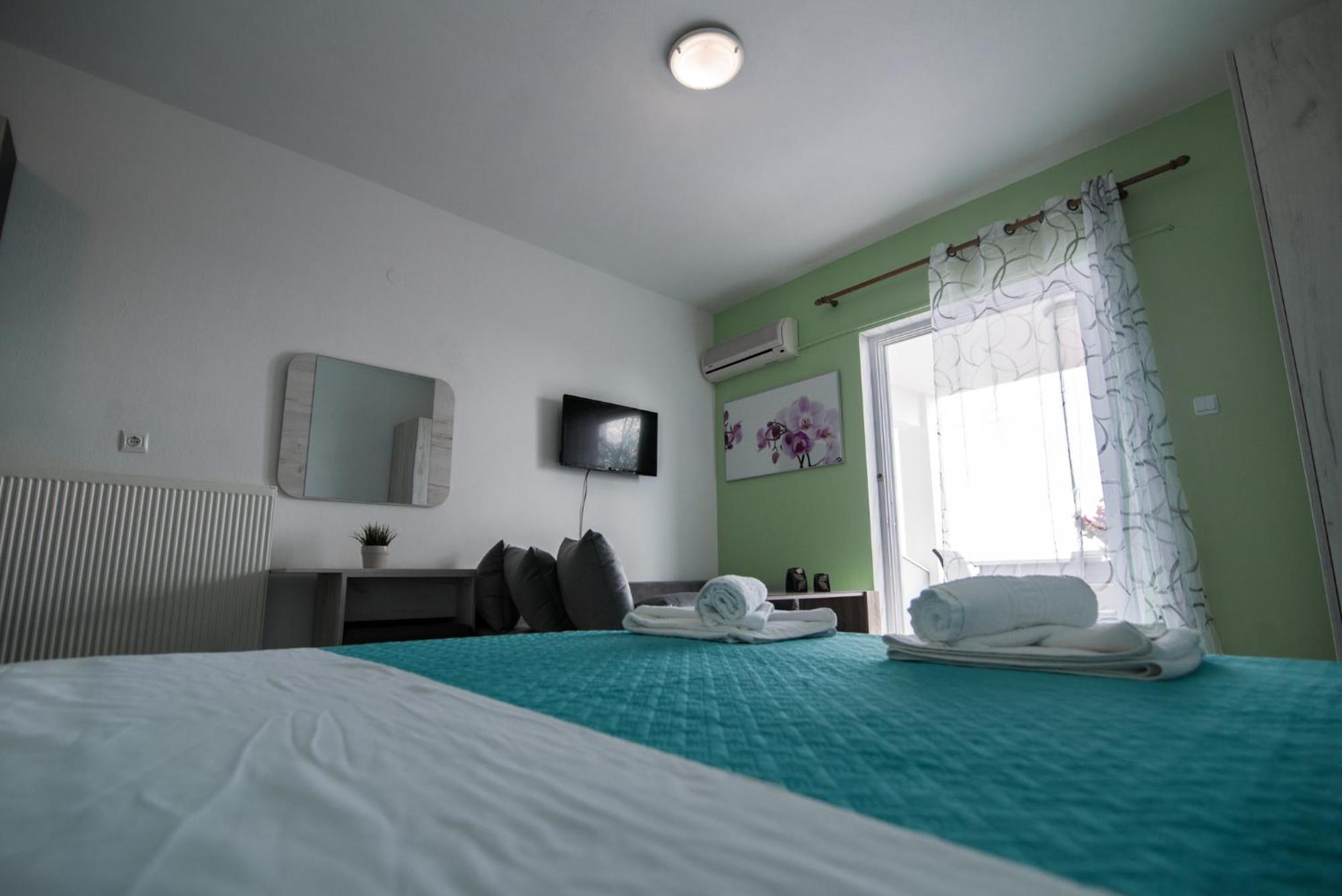 Dias Apartments Мола Калива Екстериор снимка