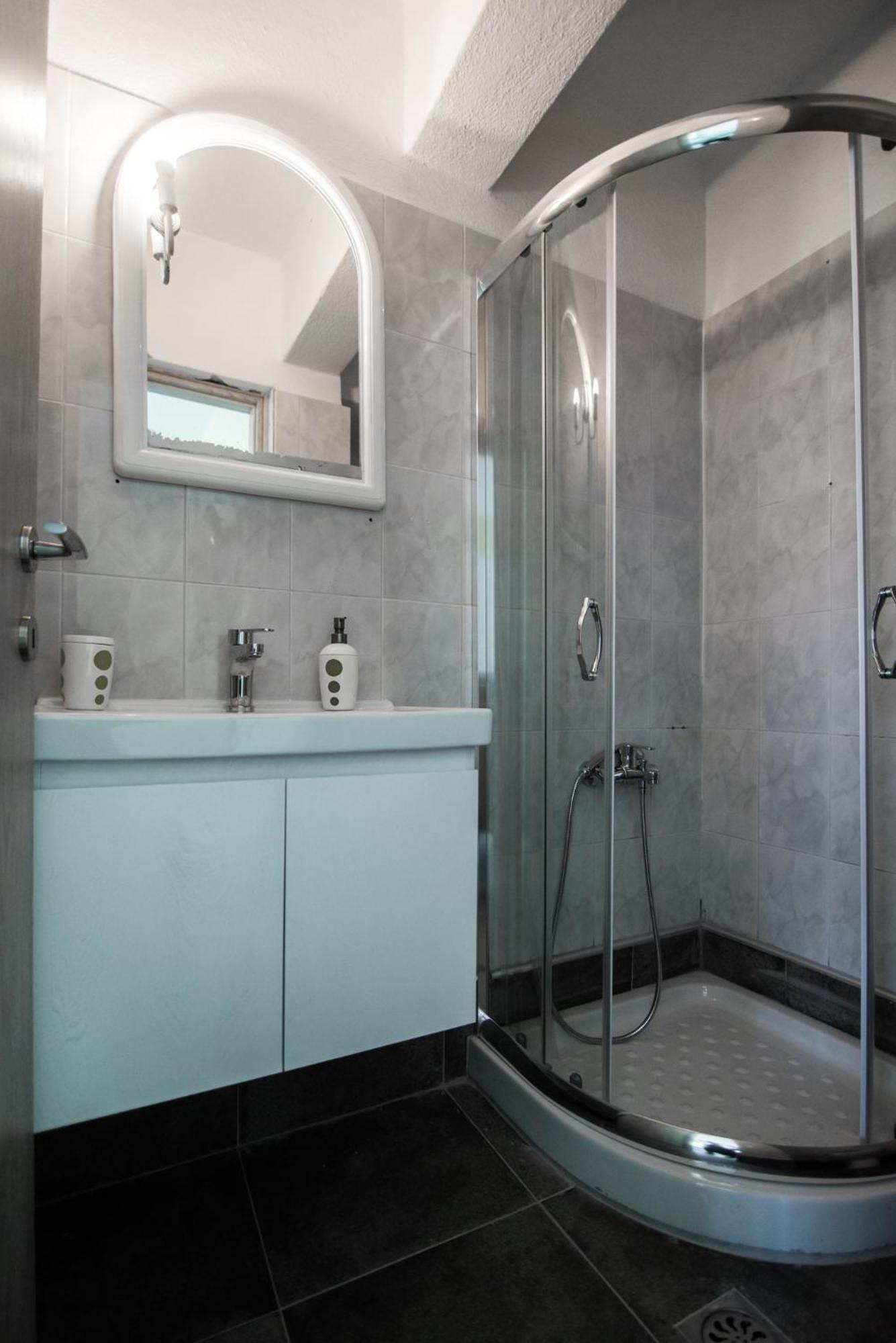 Dias Apartments Мола Калива Екстериор снимка