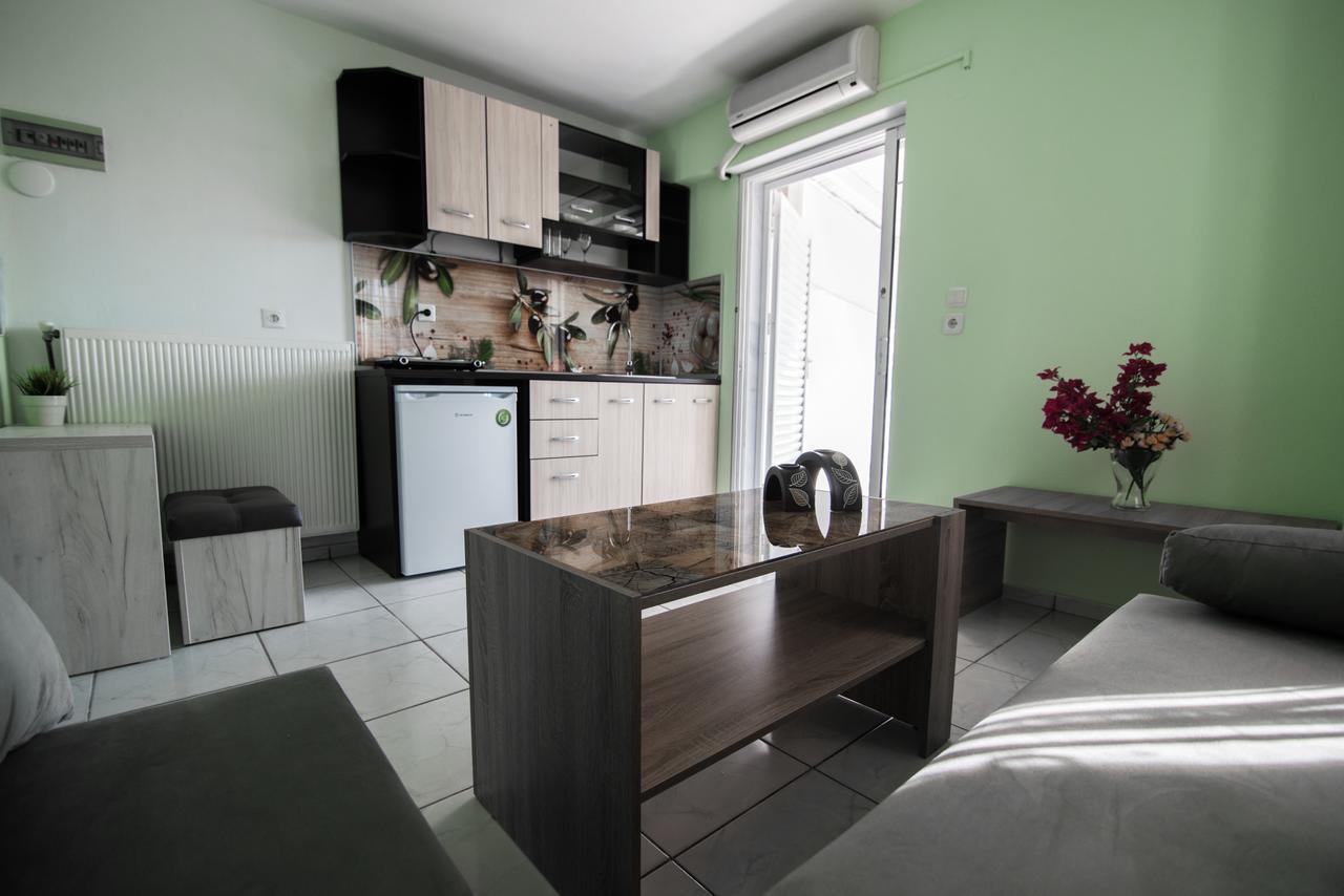Dias Apartments Мола Калива Екстериор снимка
