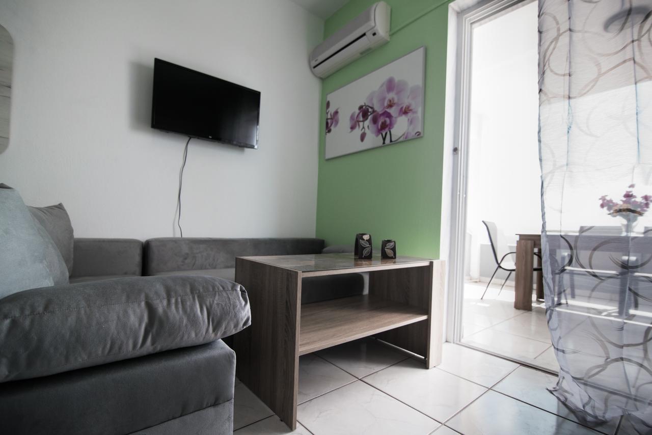 Dias Apartments Мола Калива Екстериор снимка