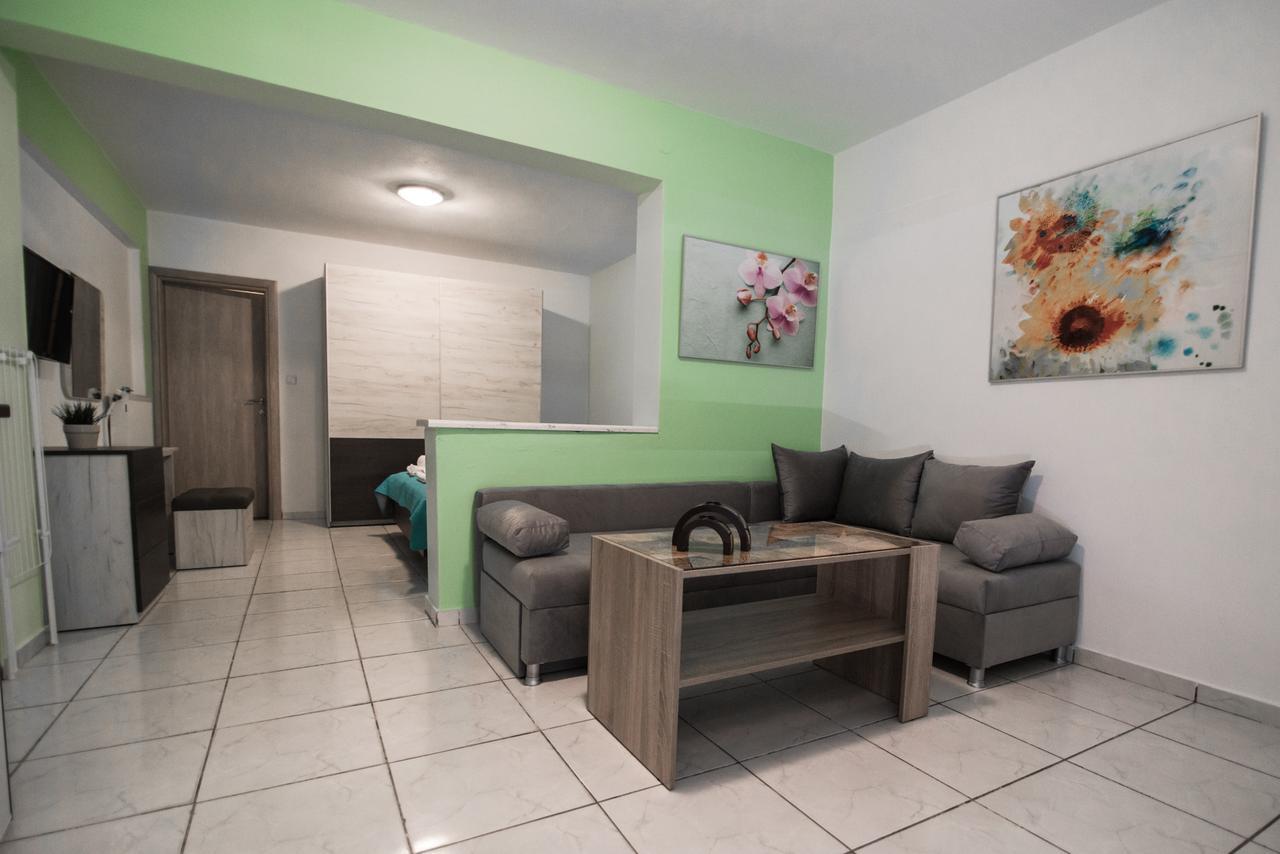 Dias Apartments Мола Калива Екстериор снимка