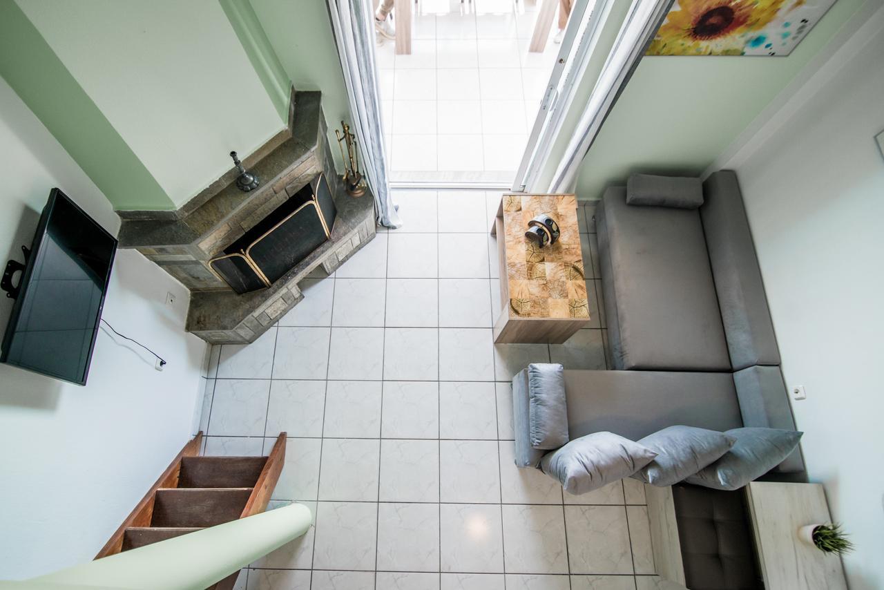 Dias Apartments Мола Калива Екстериор снимка